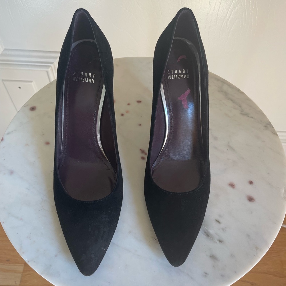 Stuart Weitzman Classic Pump, Black Suede. Size 9.